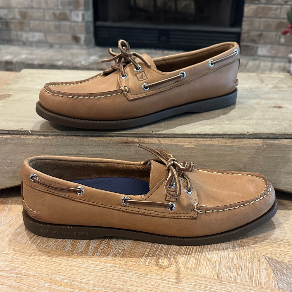Sperry Women’s Brown Leather Boat Shoes